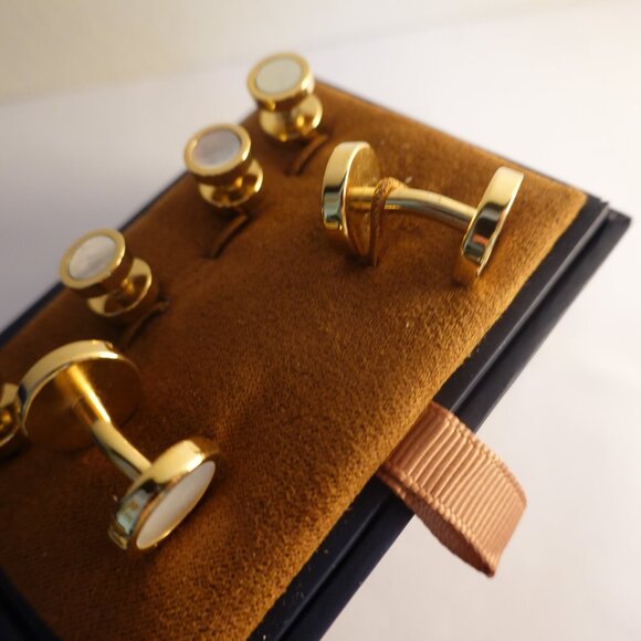 Cufflink & Stud Set, Gold Onyx/Pearl Reversible $450.00 David Donahue - Picture 2 of 3